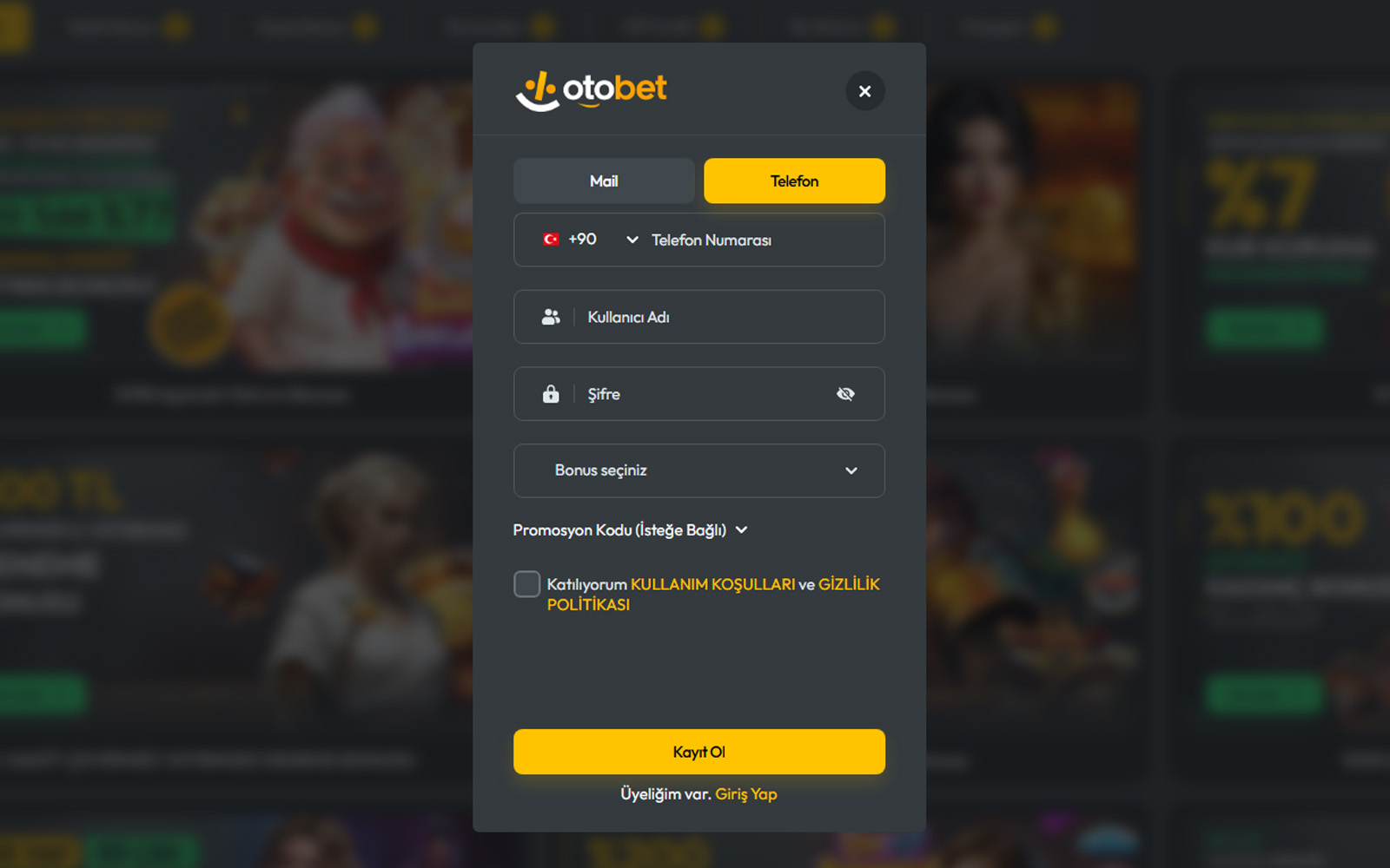 Otobet kayıt sayfasında erkek ve kadın seçenekli cinsiyet alanının formun orta kısmında görüldüğü tasarım.